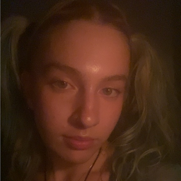 Meet your Posher, Layla - Picture 1 of 1